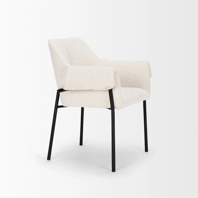 Chaise de salle à manger en bouclé crème avec structure en métal noir mat