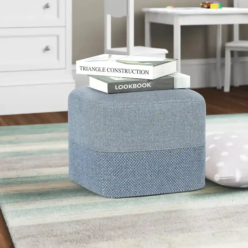 Pouf ottoman carré en tissu avec surpiqûres bicolores