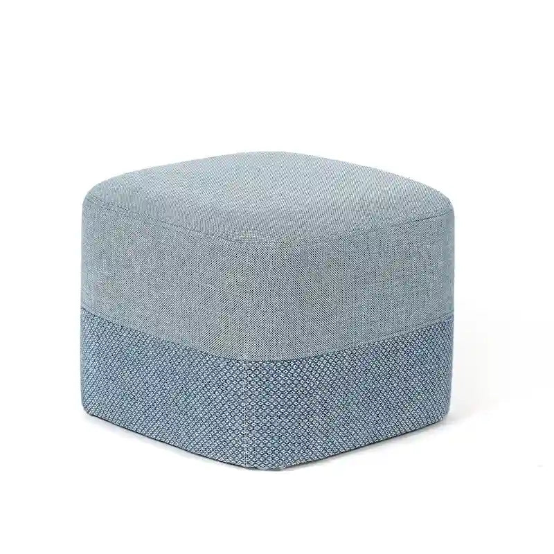 Pouf ottoman carré en tissu avec surpiqûres bicolores