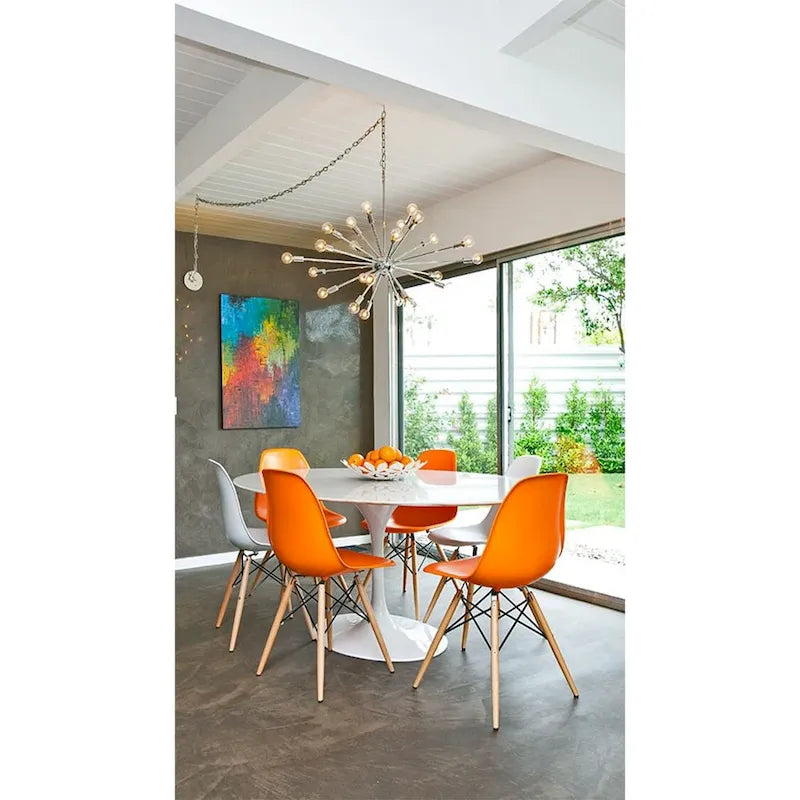 Lot de 2 chaises de salle à manger modernes du milieu du siècle, siège coque en plastique sans accoudoirs et piètement Eiffel en bois naturel, rouge